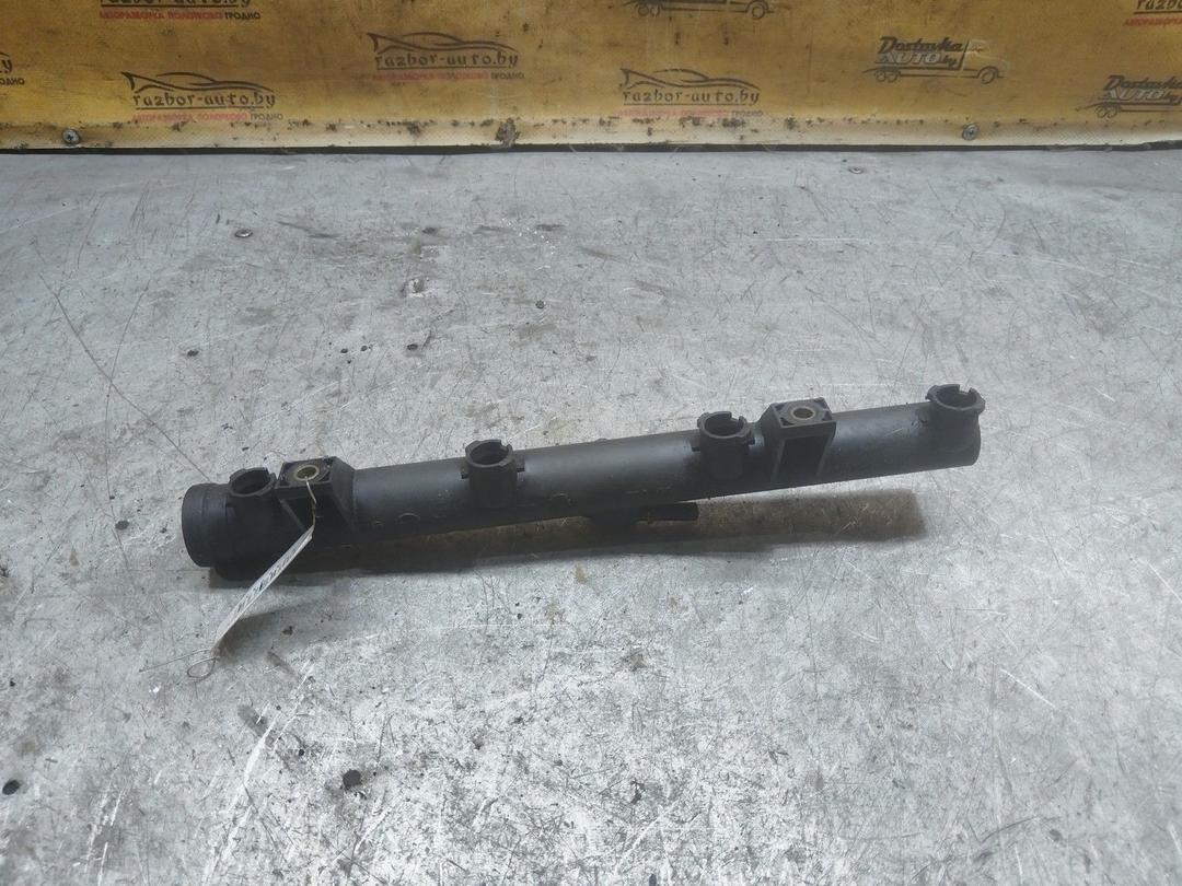 Топливная рампа Q5FEY8 Peugeot 406