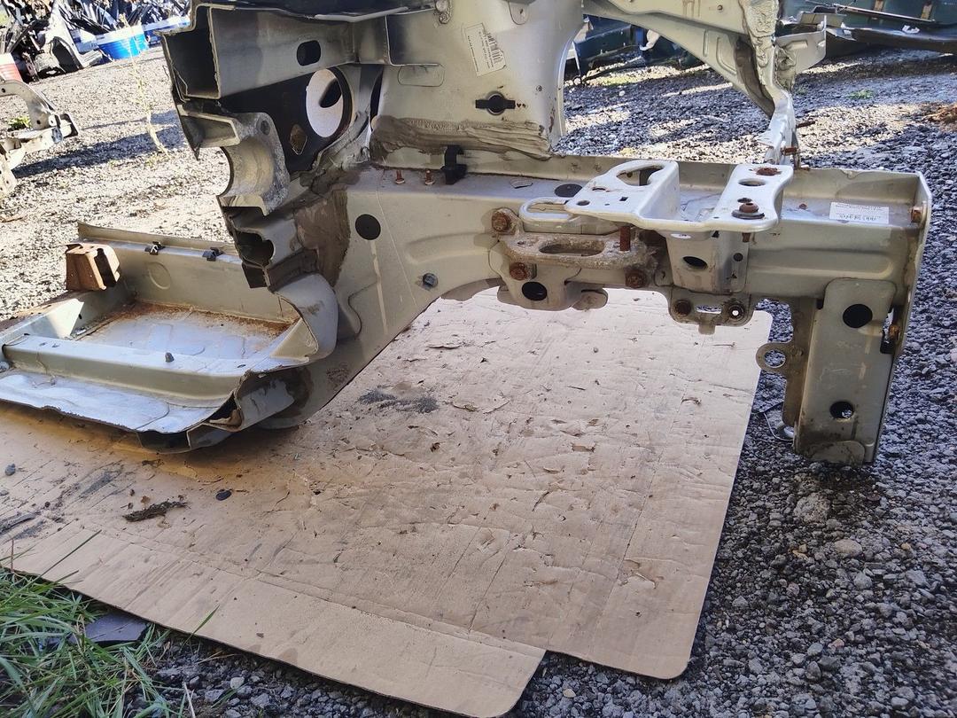 Лонжерон левый 8X72TA Renault Scenic купить в магазине запчастей бу