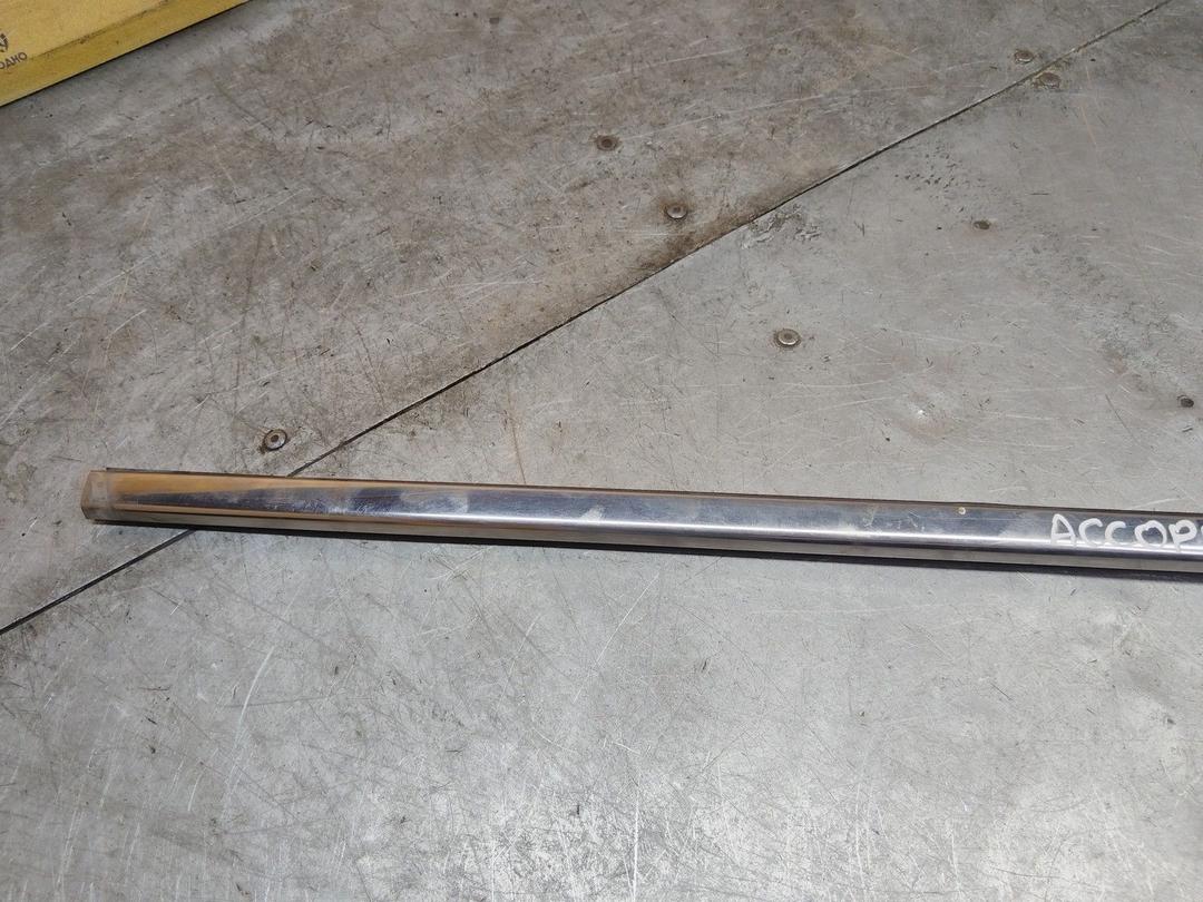 Молдинг стекла двери передней правой наружный 7PJFN6 Honda Accord - Фото 3