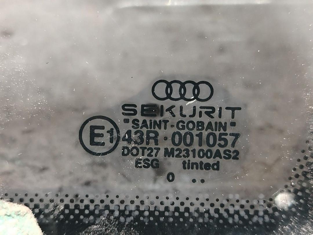 Стекло кузовное боковое правое RDAT65 Audi A4 - Фото 2