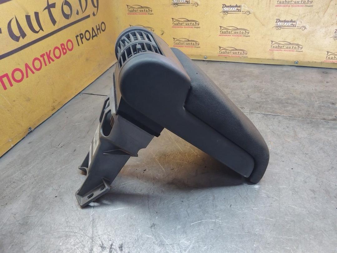 Подлокотник MT1ZCB Opel Vectra купить с доставкой