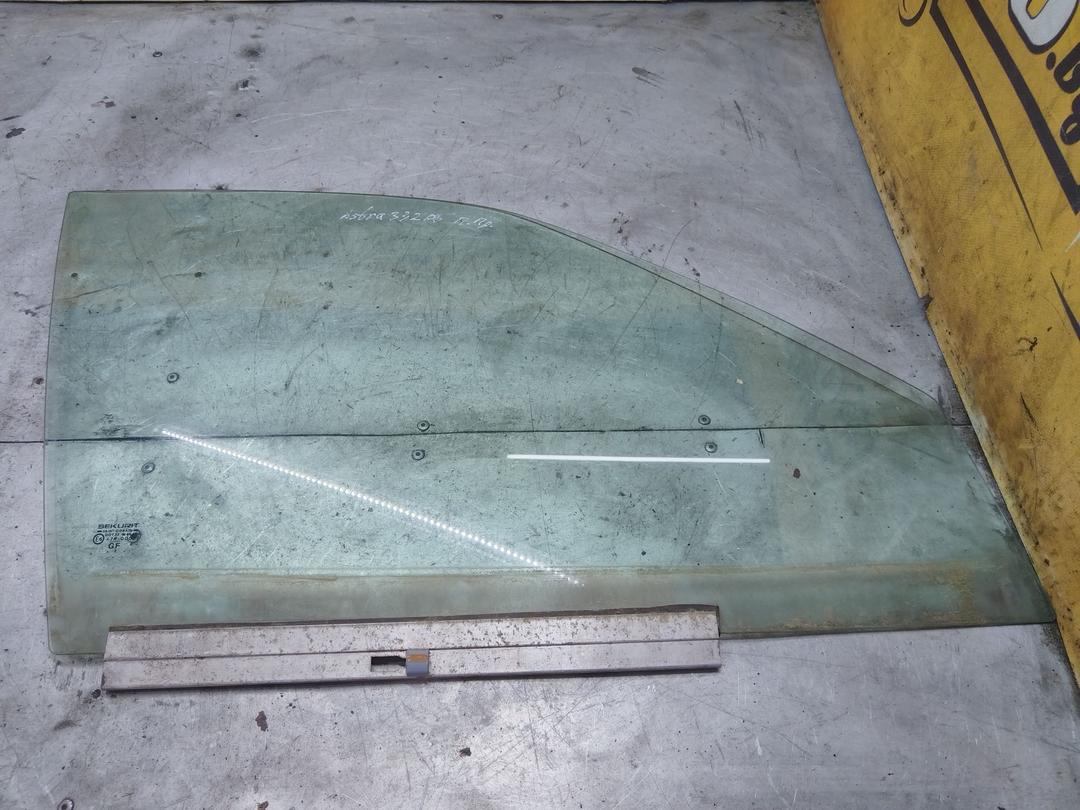 Стекло двери передней правой DVG2QL Opel Astra