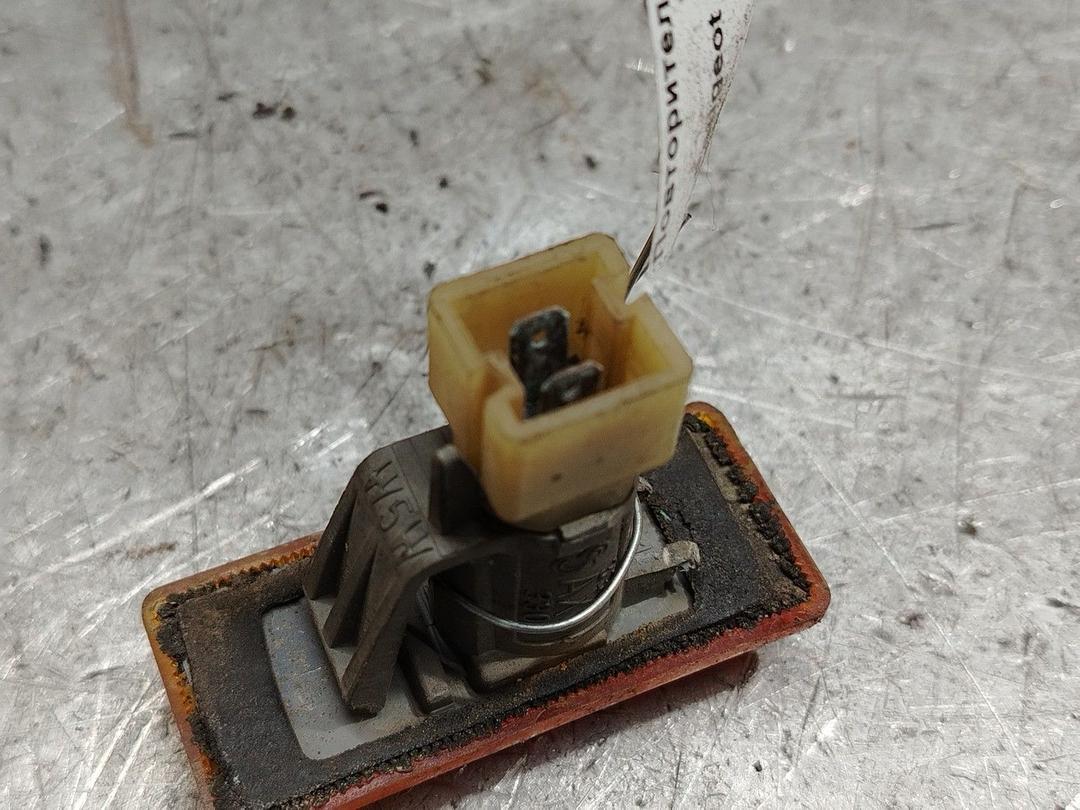 Повторитель передний левый V5V2EW Peugeot 106 - Фото 4