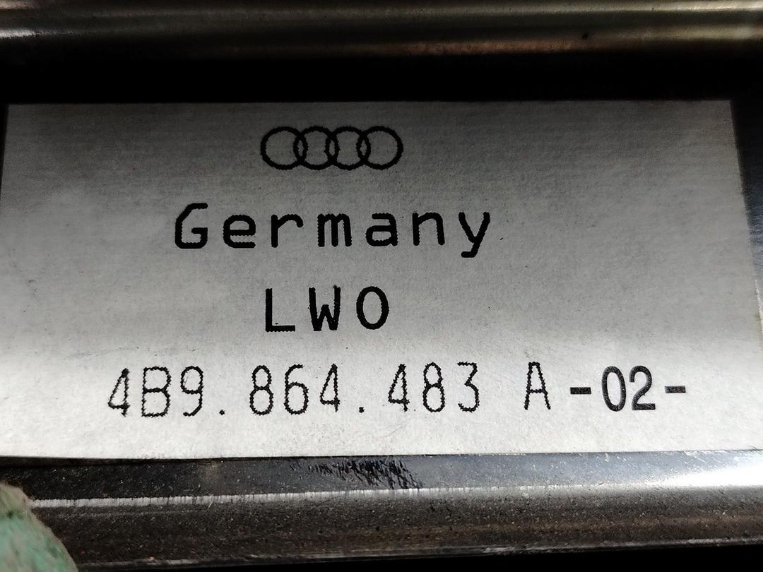 Накладка замка багажника 0E47FA Audi A6 - Фото 4