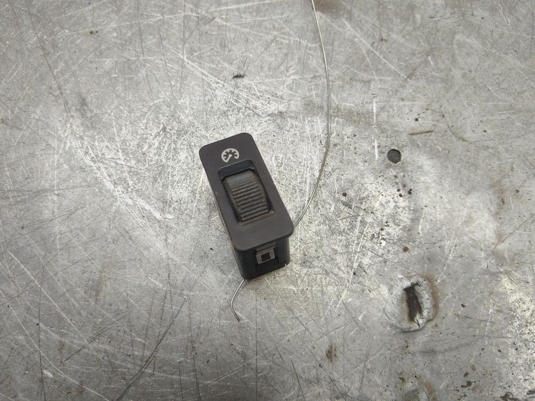 Кнопка освещения панели приборов JYL64O BMW 5 E39