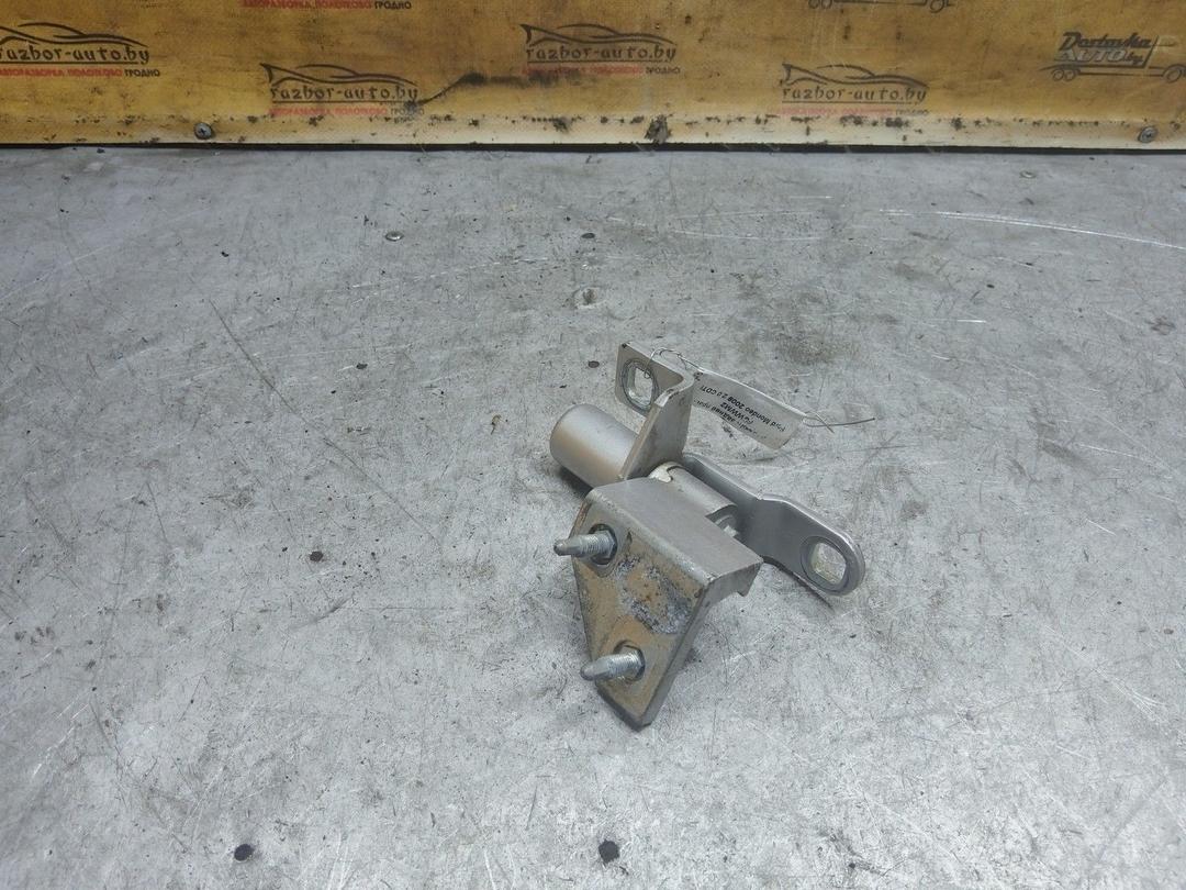 Петля двери задней правой FGWWM2 Ford Mondeo купить в магазине запчастей бу