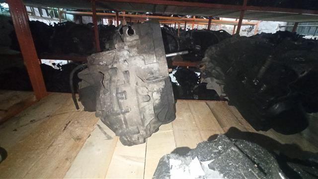 КПП механическая (МКПП) 5-ступенчатая 138D64 Renault Safrane купить в магазине запчастей бу