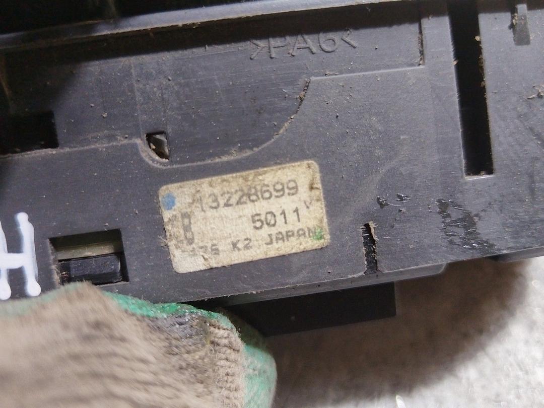 Блок управления стеклоподъемниками 1XN5F5 Opel Astra купить на авторазборке