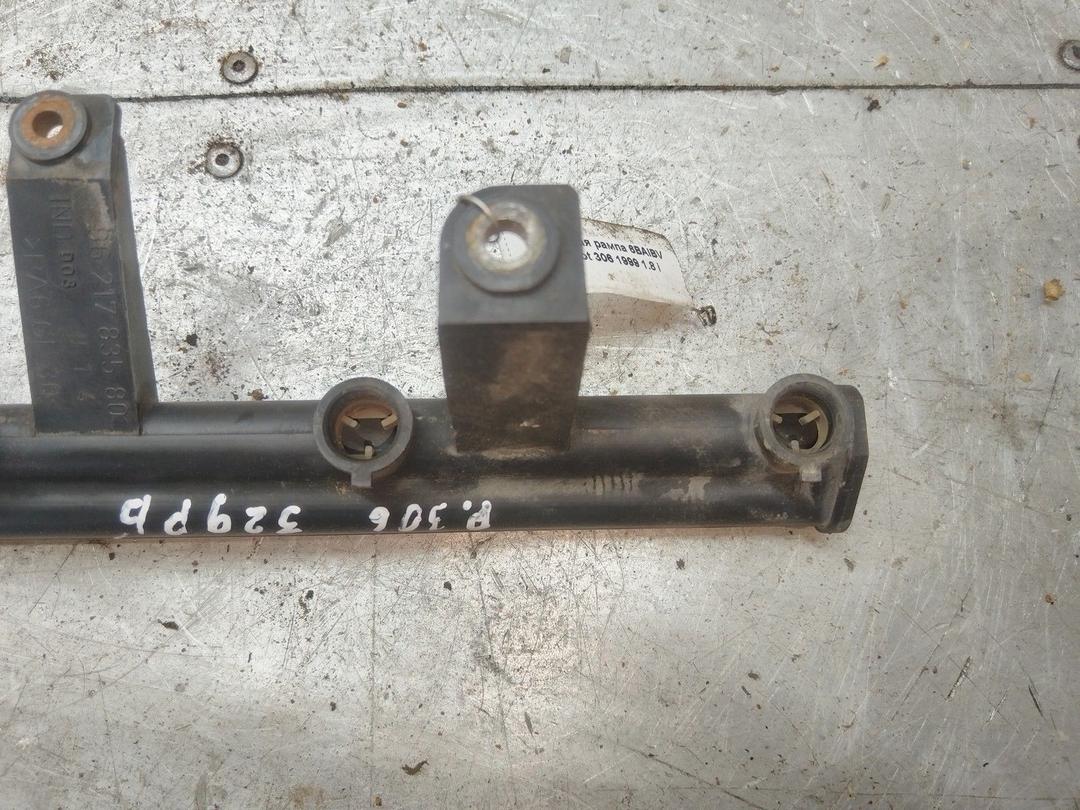 Топливная рампа 6BAIBV Peugeot 306 купить