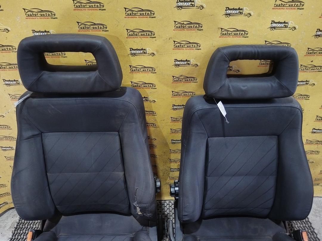 Салон (комплект сидений) PFPWWH Audi 100 купить