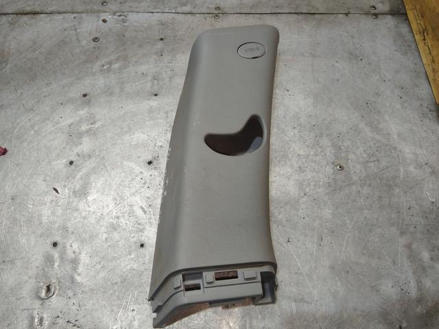 Обшивка стойки задней левой UCRE43 Kia Sorento