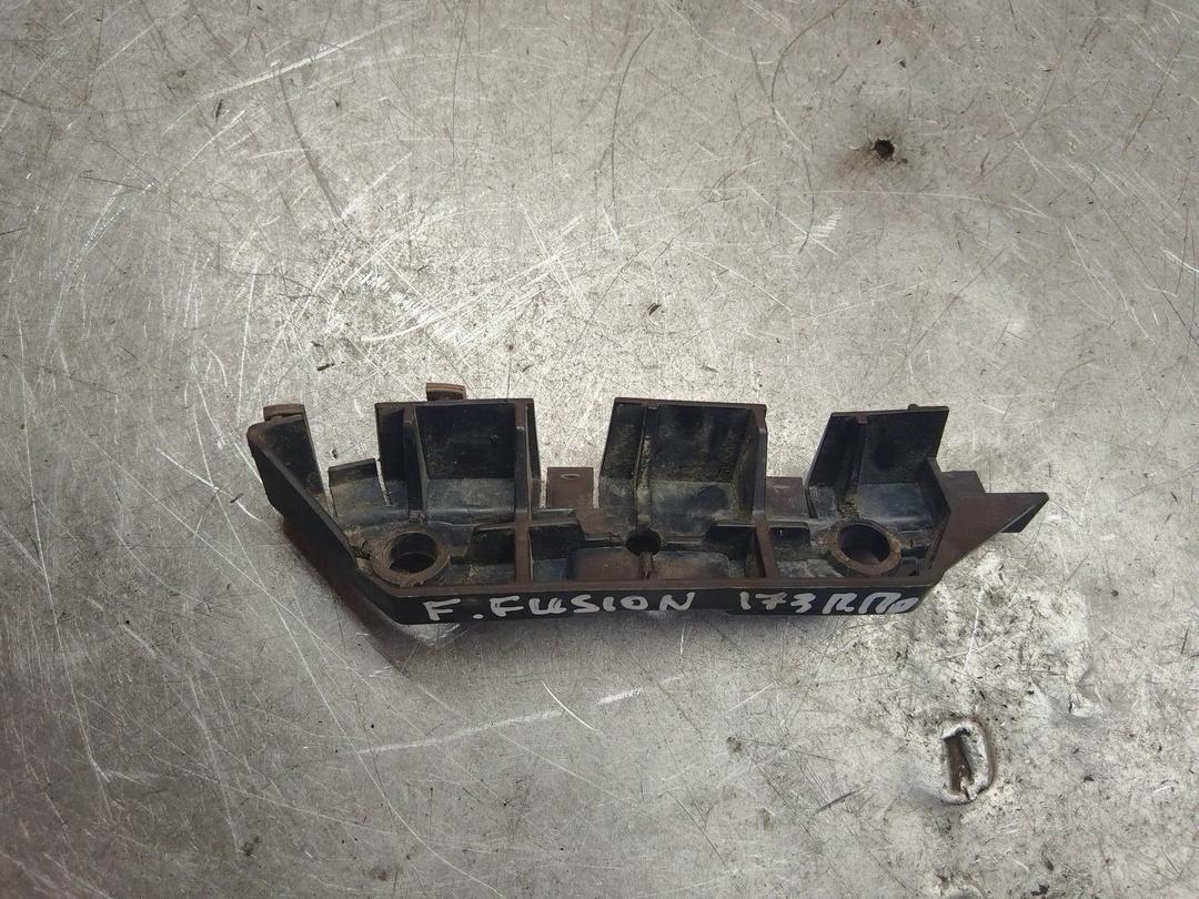 Кронштейн крепления бампера переднего 82DA1V Ford Fusion - Фото 3