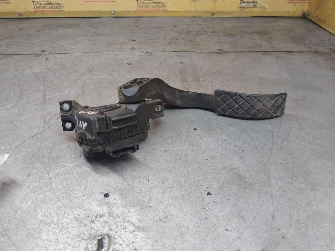 Педаль газа U3282H Audi A4 - Фото 1