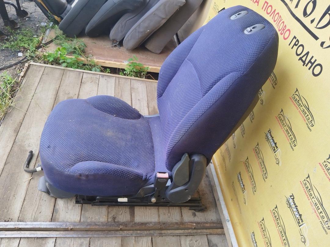 Сиденье переднее правое 86QFPD Fiat Stilo undefined