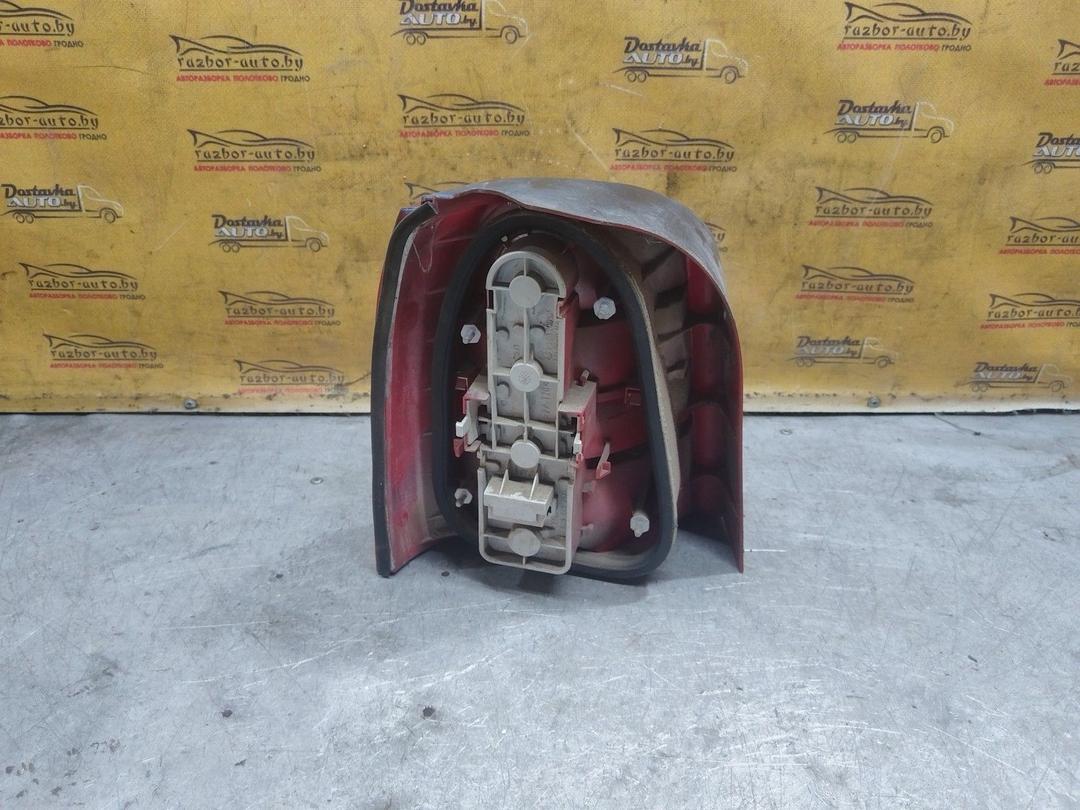 Фонарь задний правый CPCY07 Audi A4 купить в магазине запчастей бу