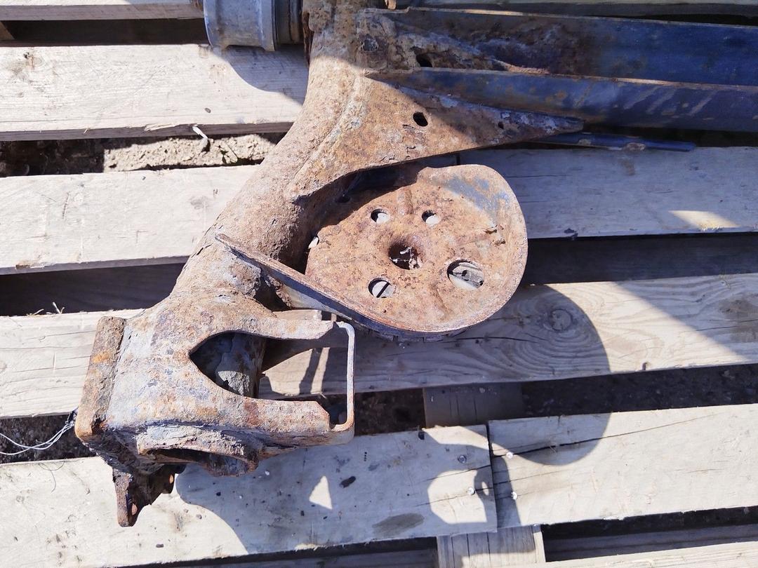 Балка подвески задняя DWYVBW Volkswagen Passat undefined