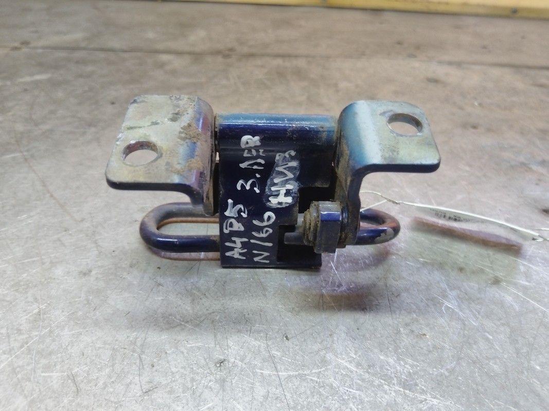 Петля двери задней левой TLY12O Audi A4 купить с доставкой