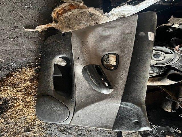 Обшивка двери передней левой (дверная карта) DZY4QX Peugeot 406