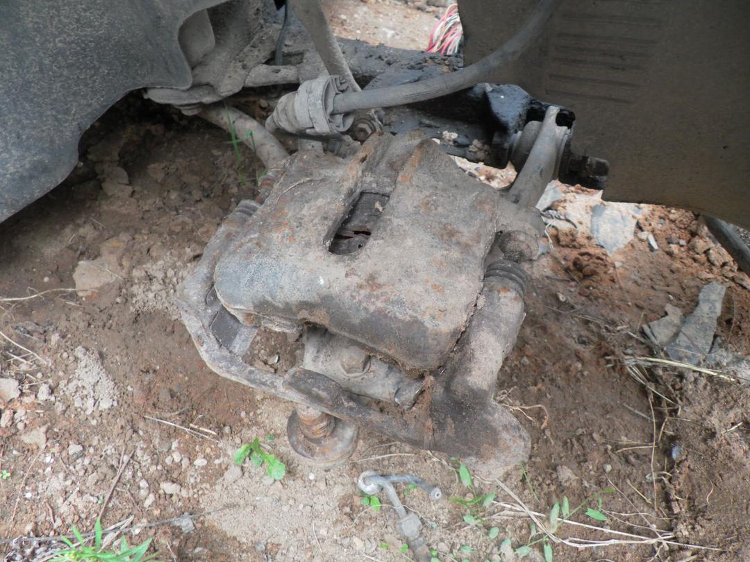 Суппорт передний правый M33506 Renault Scenic