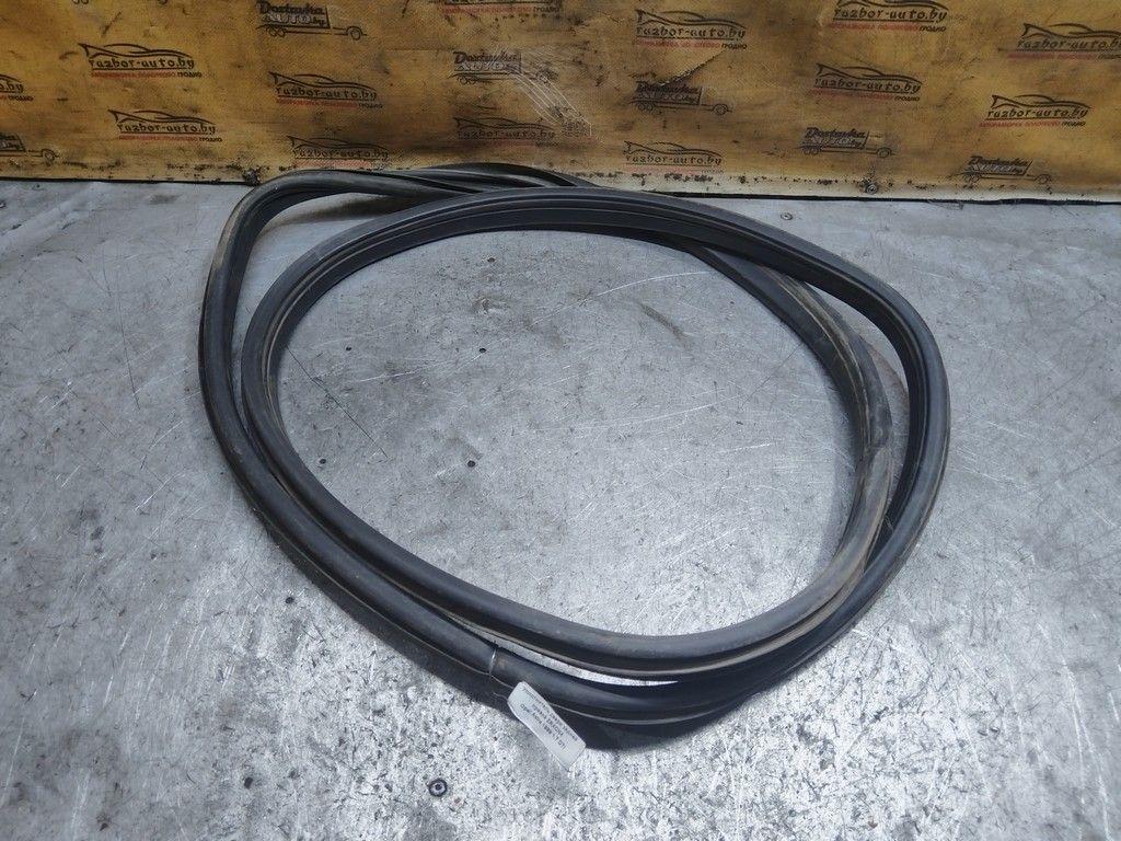 Уплотнитель двери задней правой ZRXCN4 Opel Astra - Фото 1