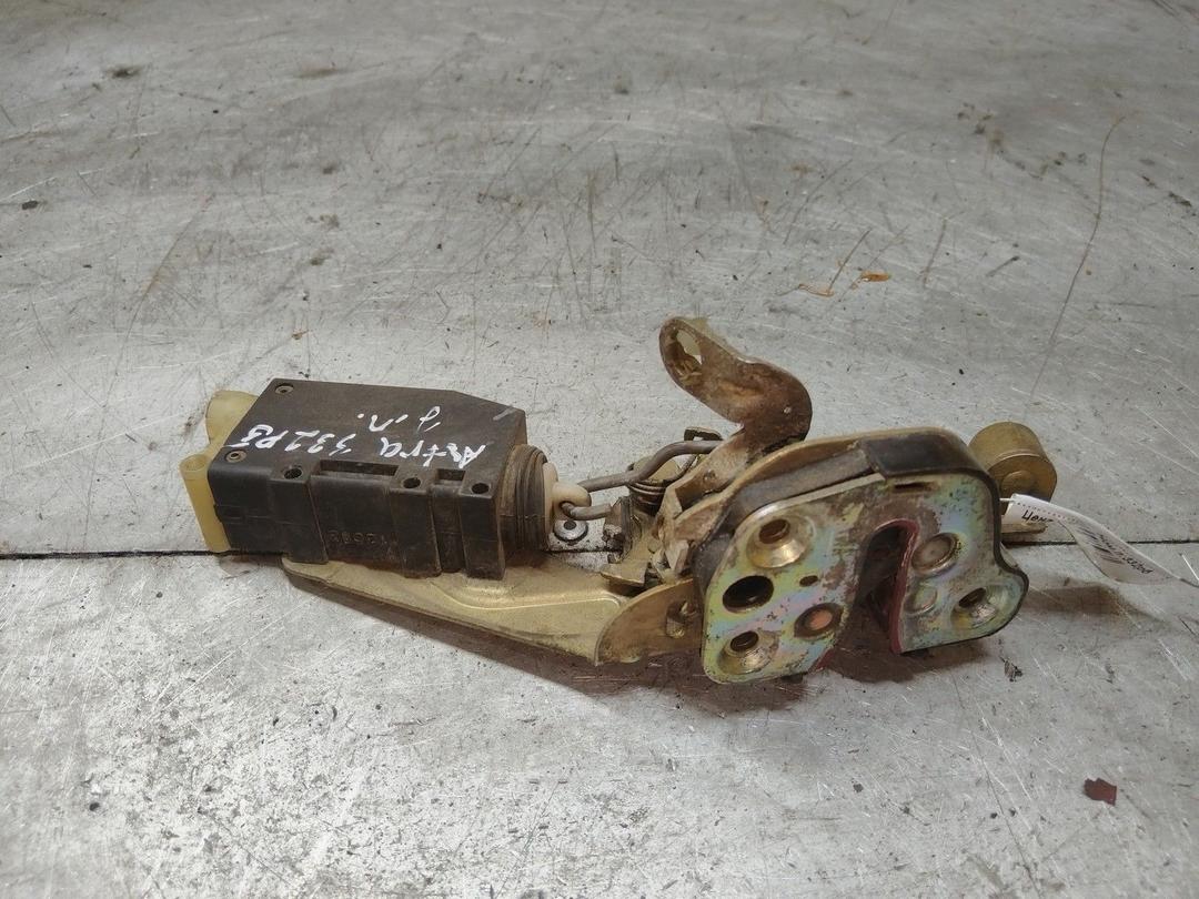 Замок двери задней левой 7XVVT5 Opel Astra - Фото 1