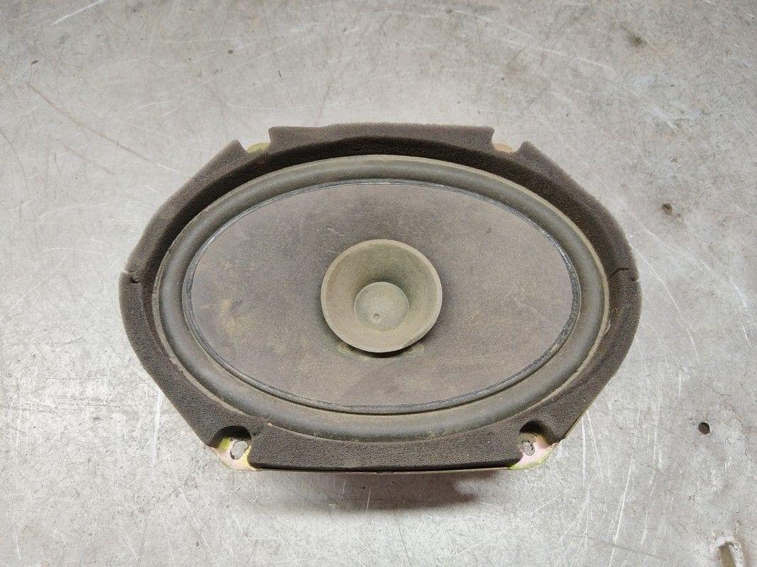 Динамик двери задней правой L0LMCZ Mazda 3 - Фото 1