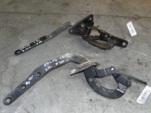 Петля крышки багажника 4HYQNE Volvo V70 - Фото 3