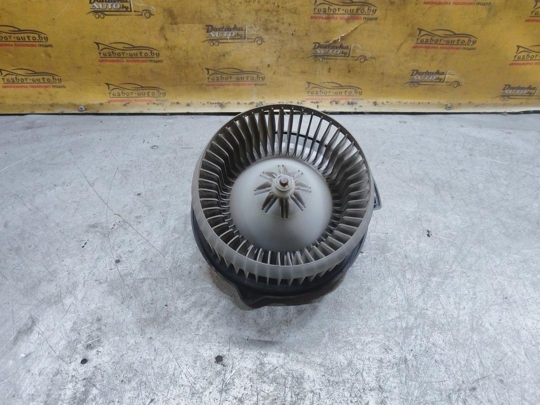 Моторчик печки VRSVXX Mitsubishi Grandis купить с доставкой