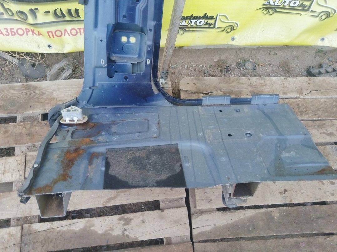 Стойка кузовная центральная правая 97TZL8 Renault Espace купить на авторазборке