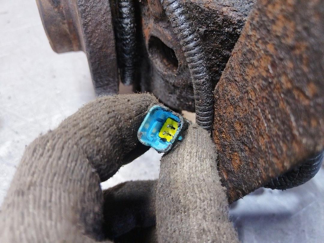 Кулак поворотный правый B9YQOO Citroen C5 купить с доставкой