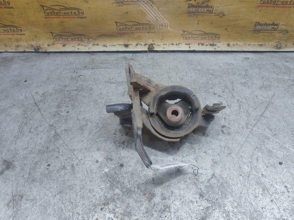 Подушка крепления КПП Q1MT4H Toyota Corolla - Фото 2