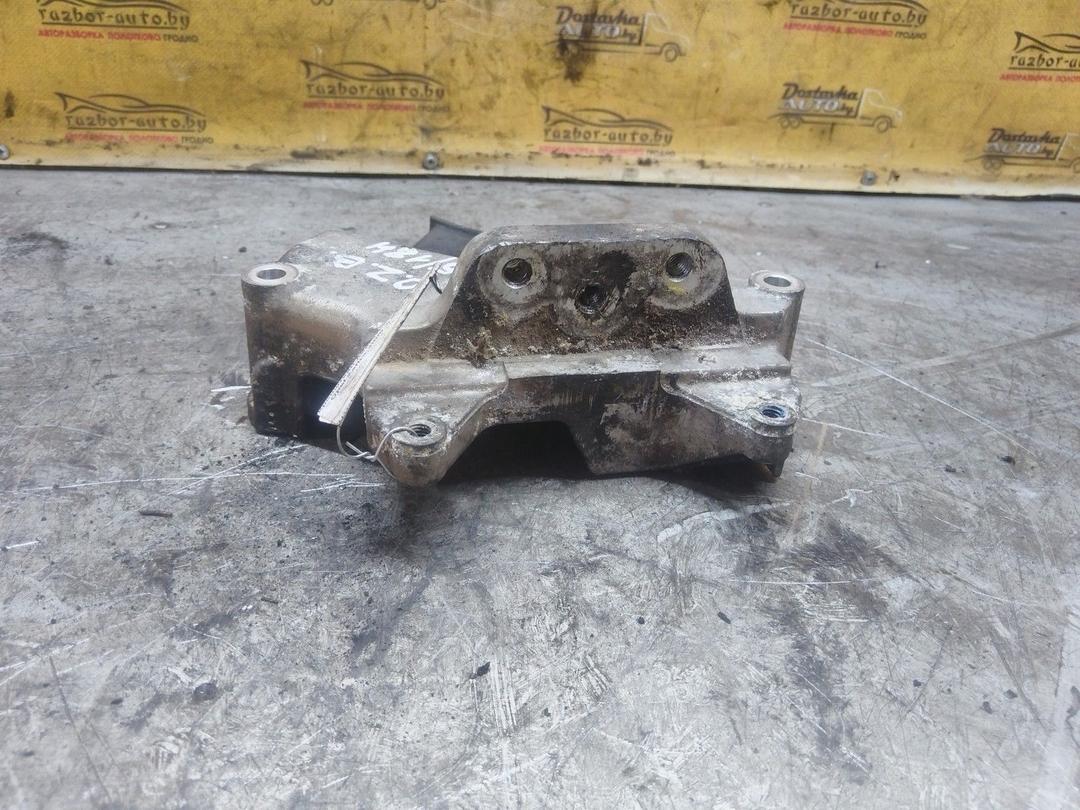 Кронштейн двигателя X7QXE8 Opel Zafira купить