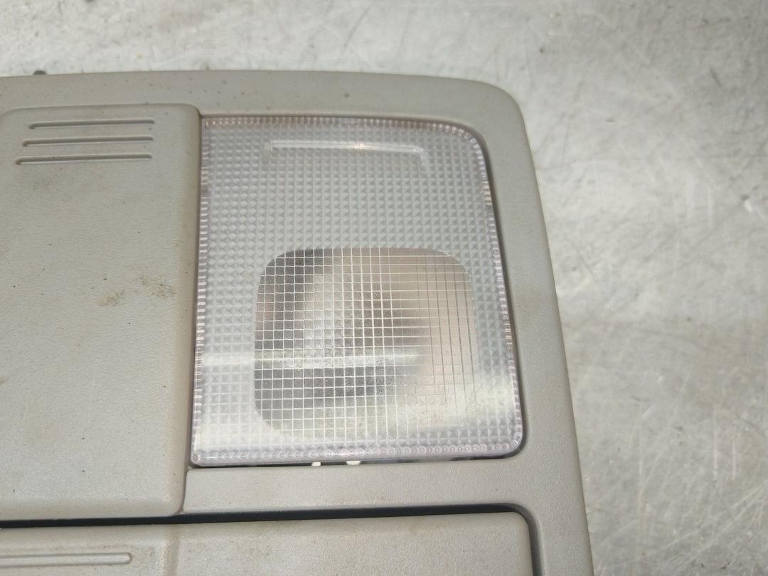 Фонарь салона (плафон) K83IRM Kia Sorento купить с доставкой