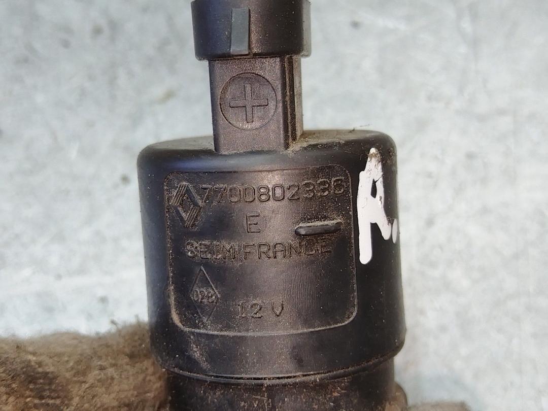 Насос (моторчик) омывателя стекла MU6QII Renault Safrane - Фото 4