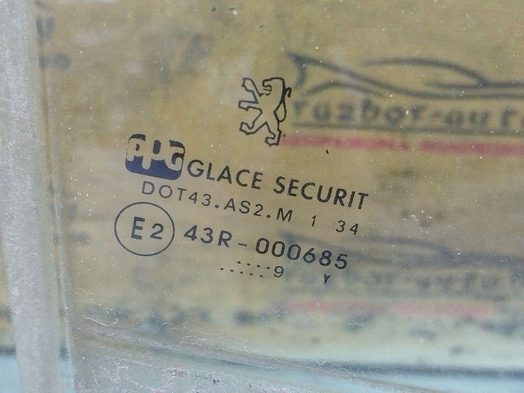 Стекло двери задней правой 7E756A Peugeot 406 - Фото 2