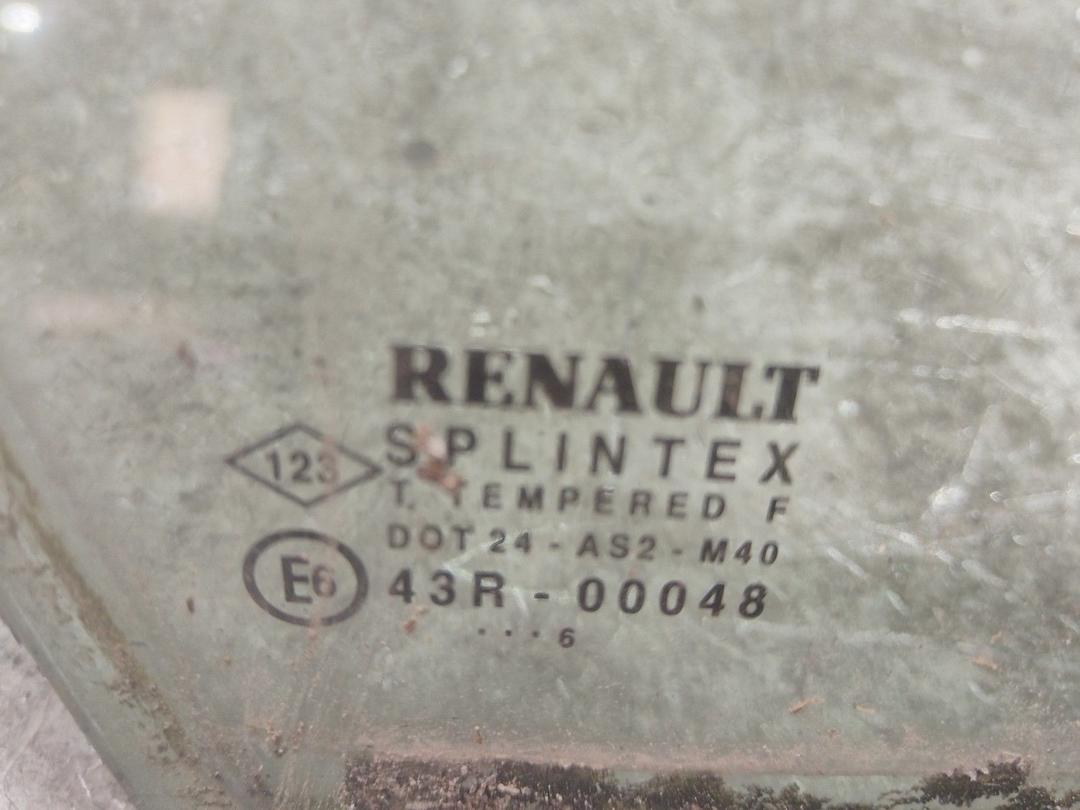 Стекло двери передней правой 77OKH3 Renault Scenic купить