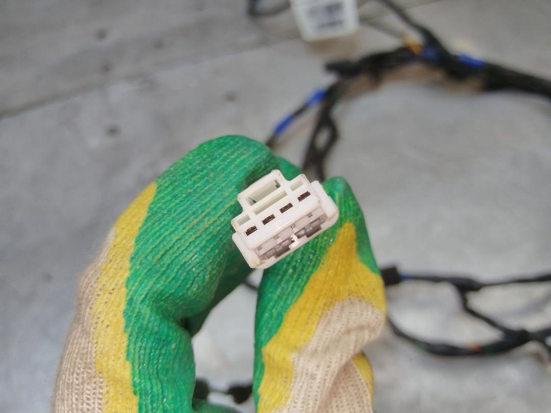 Проводка крышки багажника 52O5BV Kia Sorento купить с доставкой. Огромный выбор запчастей и марок авто. У нас есть практически все.