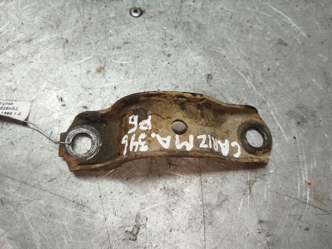 Крепление втулки стабилизатора 828HA2 Mitsubishi Carisma