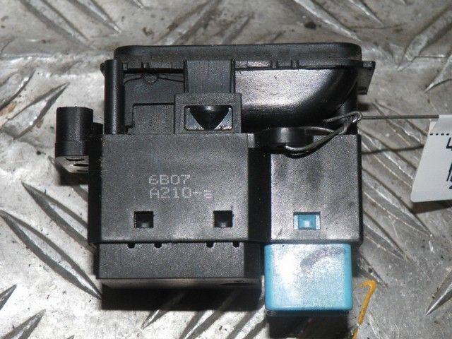 Кнопка стеклоподъемника переднего правого XRKKL0 Honda Accord купить с доставкой