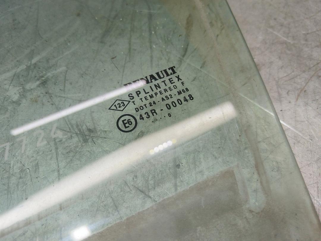 Стекло двери передней левой 50BN6P Renault Scenic купить