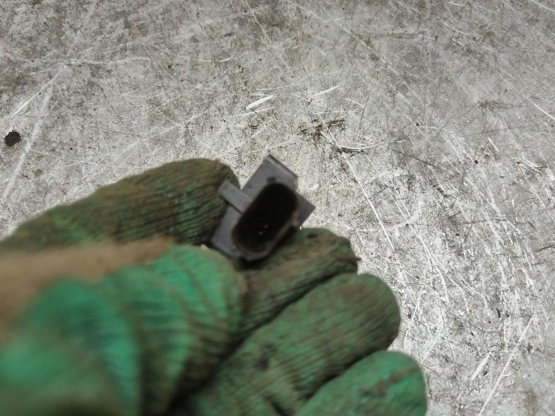 Датчик удара W8W62Q Toyota Corolla купить на авторазборке