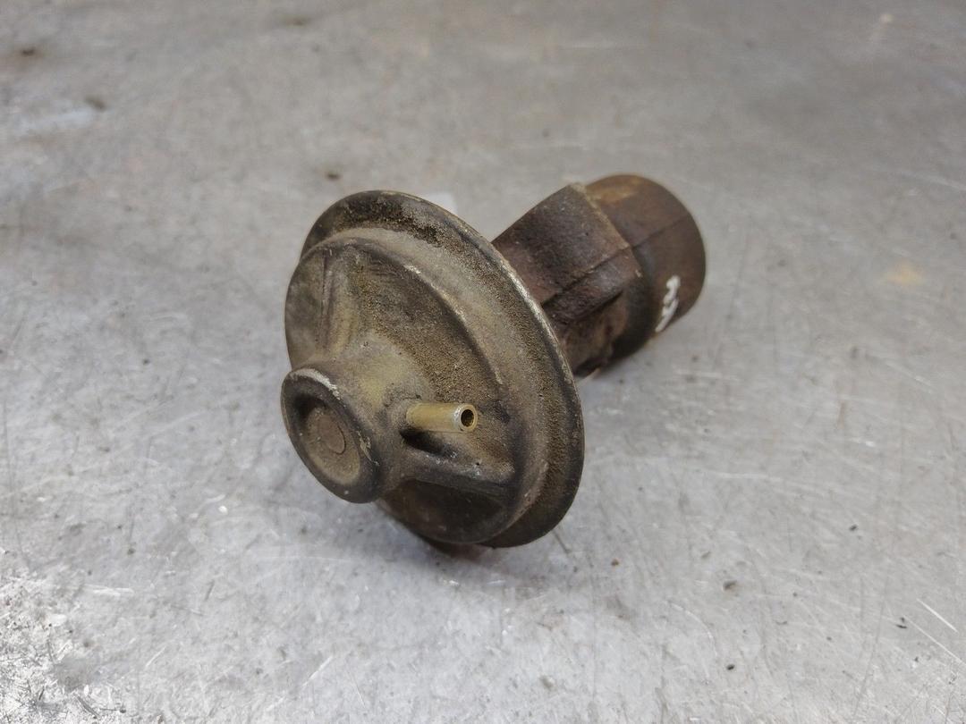 Клапан EGR T83KAU Mazda Premacy купить с доставкой