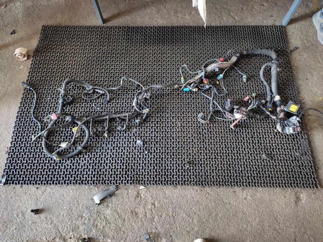 Проводка двигателя WM1SZE Peugeot 407