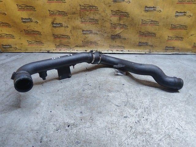 Патрубок интеркулера NHY6IQ Audi A4