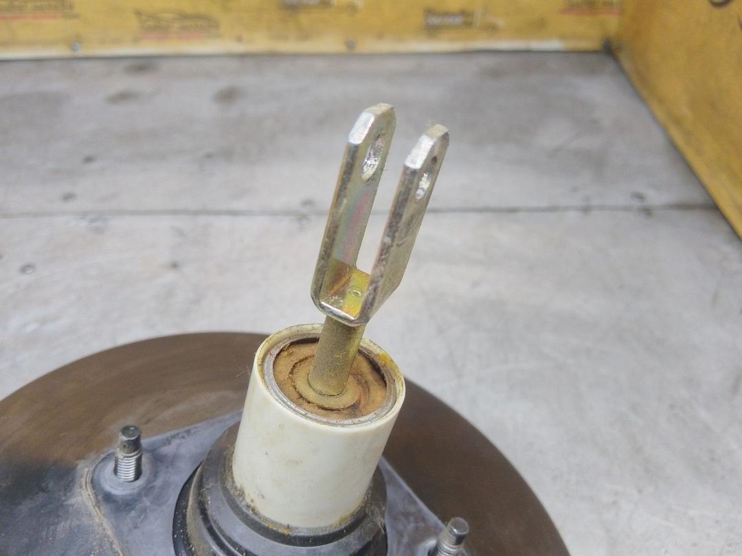 Вакуумный усилитель тормозов US8VA0 Volkswagen Sharan купить на авторазборке