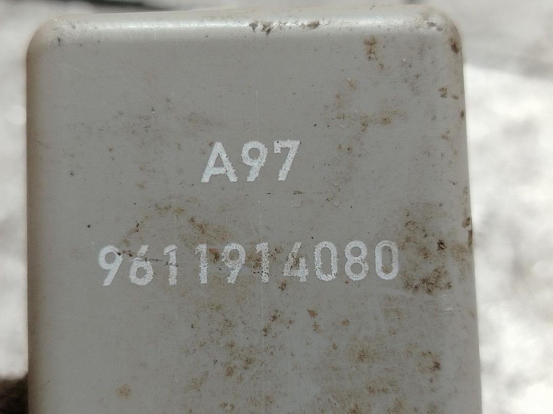 Блок управления центральным замком ARYDSC Peugeot 605 - Фото 4