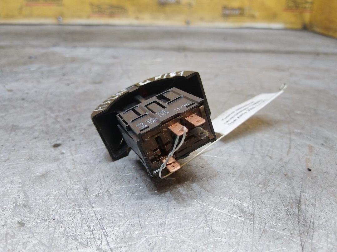 Кнопка аварийной сигнализации TY65BQ Opel Astra купить