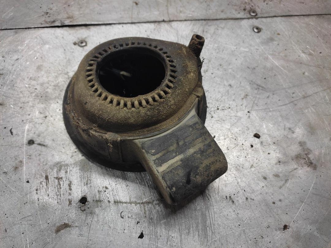 Лючок топливного бака XG904M Volkswagen Golf