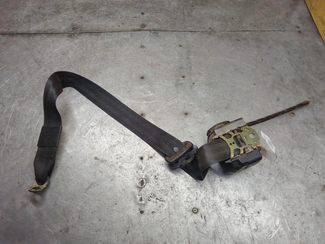 Ремень безопасности передний правый P407LL Audi 100