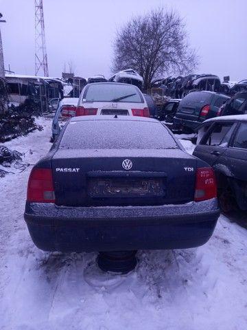 Полка багажника 36PM9J Volkswagen Passat - Фото 1